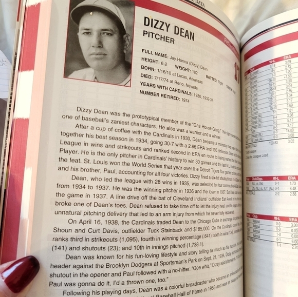 St.Louis Cardinals paperback book 2017 , 125th anniversary gently used - Picture 12 of 16